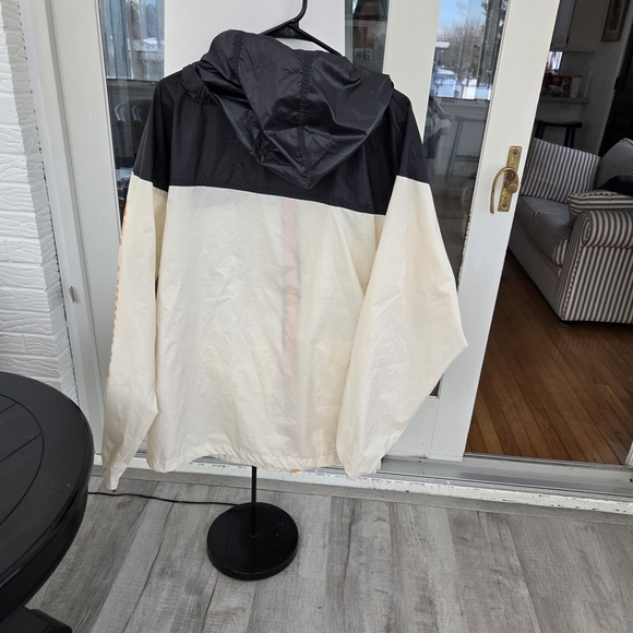 Columbia Men's Black and Cream Hooded Jacket XL - Picture 4 of 9